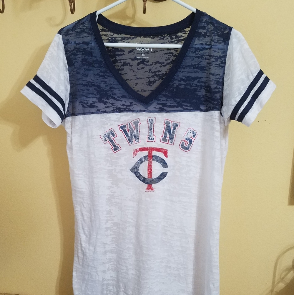 Twins Semi-Shear Tee touch by Alyssa Milano